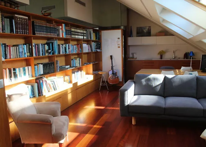 A Casa Rosa- Atico En El Centro De Vigo